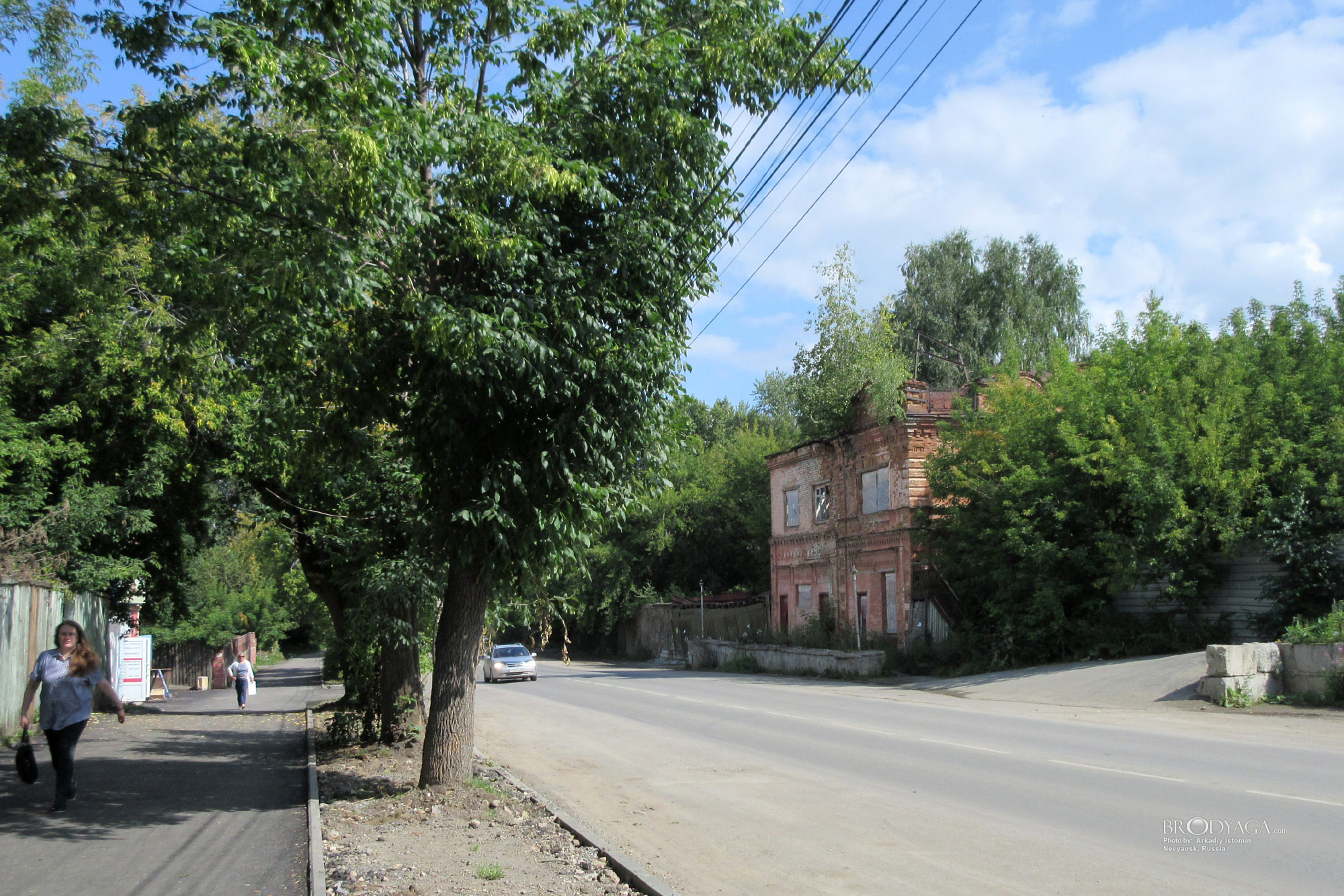Октябрьский проспект, руины без номера, Невьянск (Nevyansk)